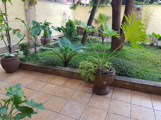 4 Bed House with En Suite in Kilimani image 9