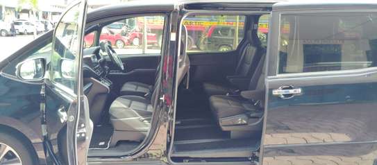 Toyota Voxy 2018 black image 7