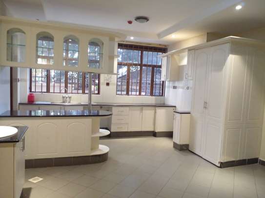 Luxurious 3 Bedrooms  Apartments  in Westlands image 1