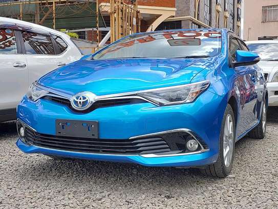 Toyota Auris blue color fully loaded 2017 model image 9
