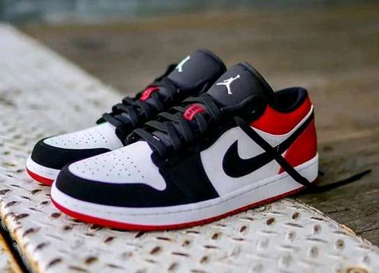 Jordan1 low cut size:37-42 image 1