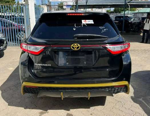 Toyota Harrier black pararomic sunroof 2020 image 11