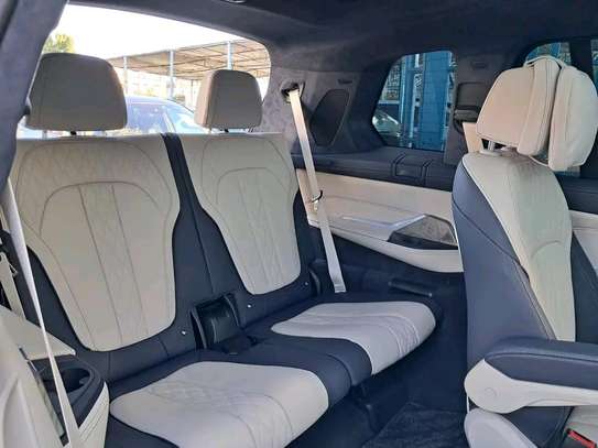 BMW X7  M SPORT 2019model Sunroof image 7