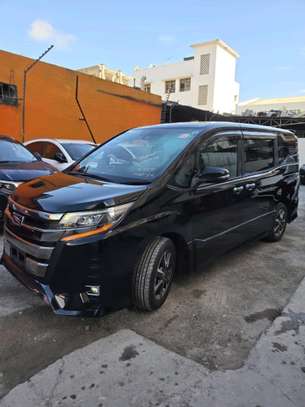 TOYOTA NOAH WXB  2019MODEL 8 SEATER image 3