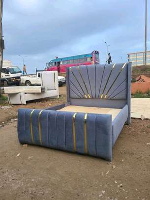 MODERN CHESTER BED 30-34K image 12