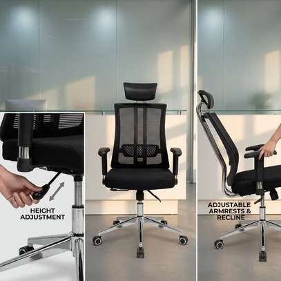 Ergonomic Reclining Orthopedic Chair image 6