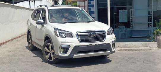 Subaru Forester SUV White Fuel-Efficient Versatile image 12