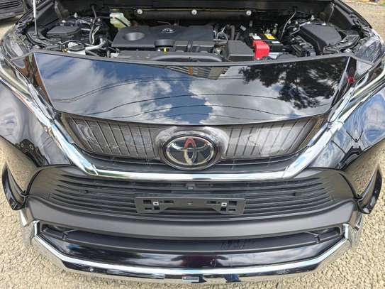 2020 Toyota harrier image 9