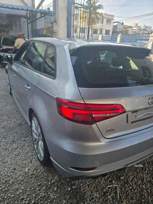 Audi A3 Hatchback Sunroof 2018 image 12