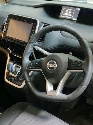 NISSAN SERENA E_POWER image 6