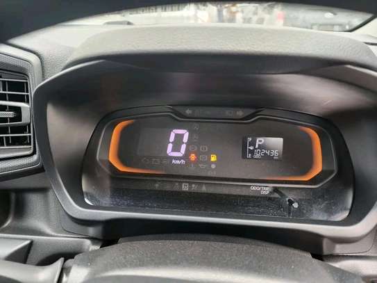 Toyota pixis epoach image 3