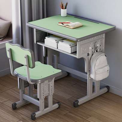 Kids Furniture: Kids Desk and Chair with Metal Base image 4