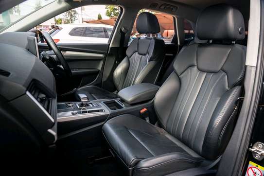 2019 Audi Q5 S-Line image 6