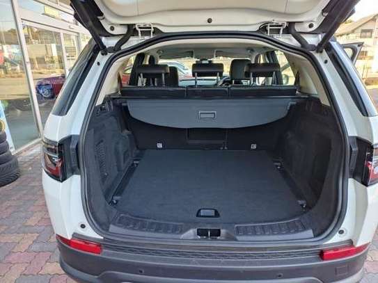2020 LAND ROVER DISCOVERY SPORT image 8
