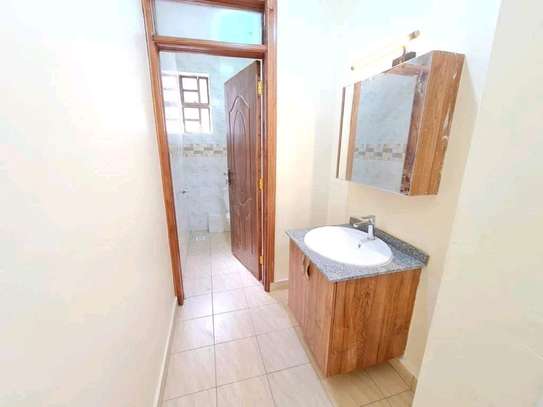 Thome Estate 3 bedroom To let image 3