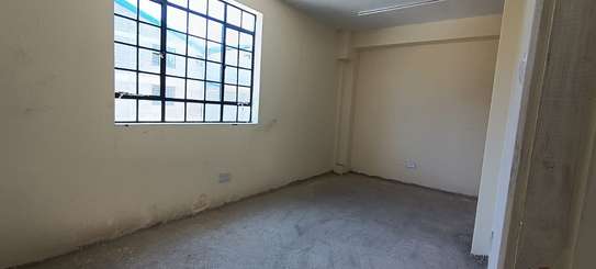 6,000 ft² Warehouse with Parking in Ruiru image 15
