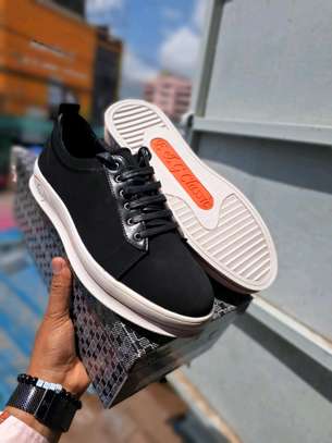 E$g casual sneakers image 5