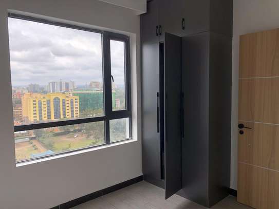 Serviced 2 Bed Apartment with En Suite at Wood Avenue image 18