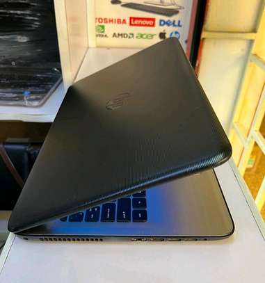 Hp 250 Notebook image 2