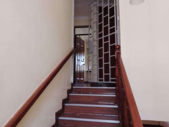 4 bedroom townhouse for rent in Kileleshwa image 13