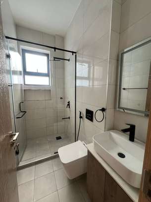 2 Bed Apartment with En Suite at Brookside Drive image 8