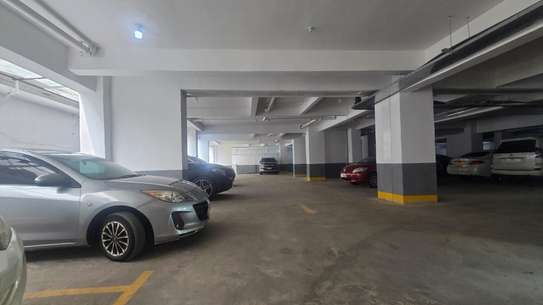 3 Bed Apartment with En Suite in Lavington image 18