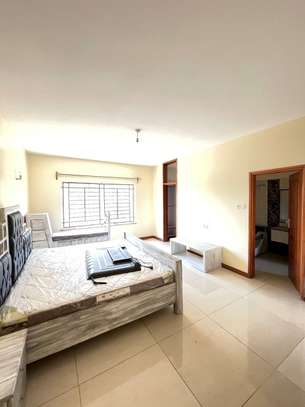 3 Bed Apartment with En Suite in Rhapta Road image 12