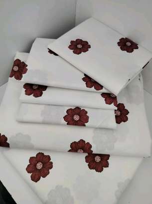Cotton bedsheets with four pillow cases image 12