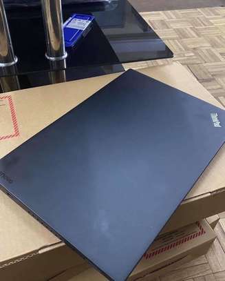 Lenovo thinkpad T470s i5 6th gen image 1