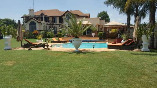 5 Bed House with En Suite in Runda image 1