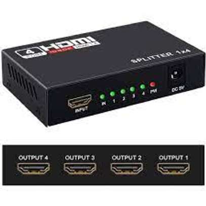 1 by 4 hdmi splitter. image 1