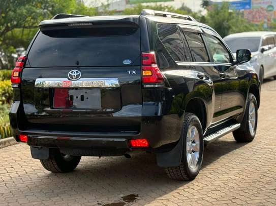 Toyota Land Cruiser Prado black interior 2018 model image 2