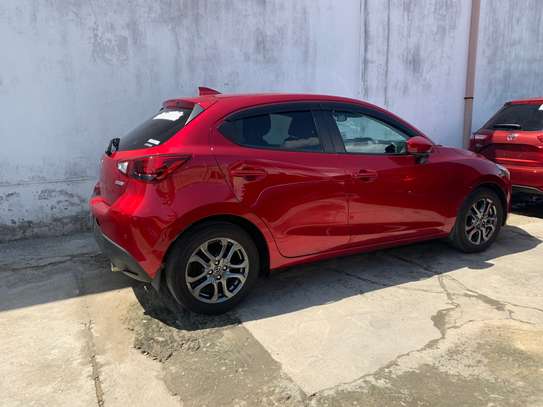 Mazda Demio Red 2018 l. Deposit 600K. image 1