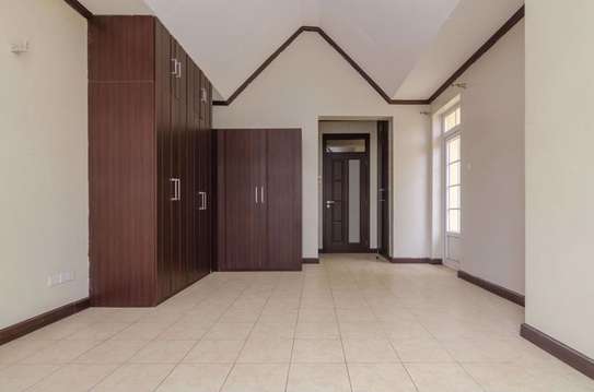 4 bedroom townhouse for sale in Langata image 2