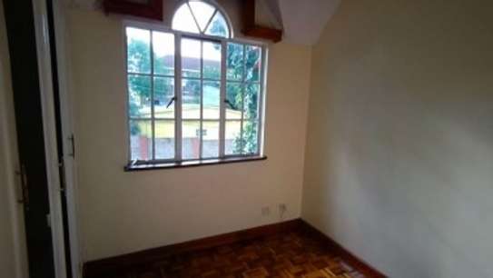 1 Bed Apartment with En Suite at Milimani State House image 18