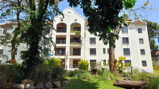 Serviced 3 Bed Apartment with Swimming Pool in Muthaiga image 1
