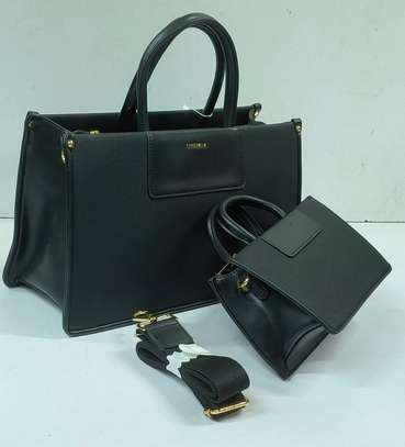 TWIN LADIES HANDBAGS. TWIN LADIES HANDBAGS image 3