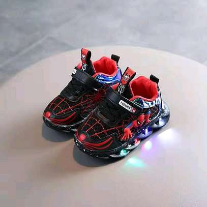 Kids spiderman sneakers image 1