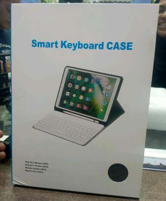 Smart Keyboard Case image 1