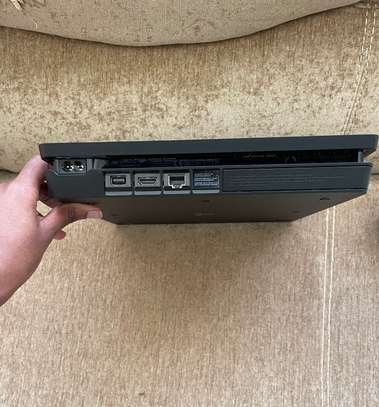 PS4 Slim 500gb image 3