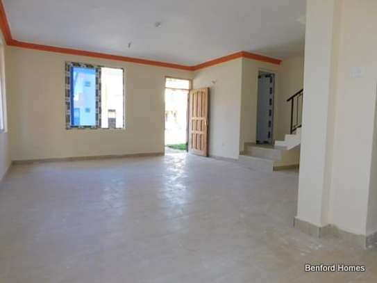 3 Bed Townhouse with Swimming Pool at Mtwapa image 7
