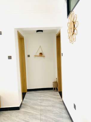 Furnished 1 Bed Apartment with En Suite at Wood Avenue image 10