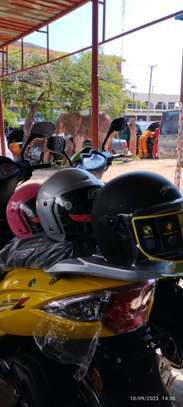 Scooter/Motorcycle Helmet image 9
