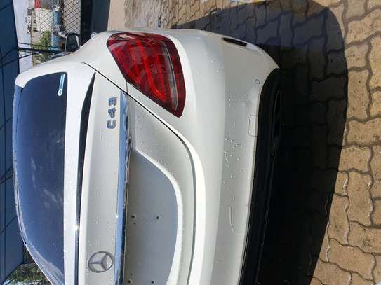 Mercedes-Benz AMG C43 image 6