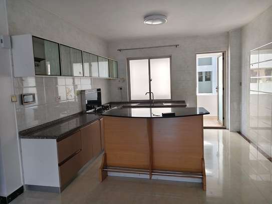 2 Bed Apartment with Swimming Pool in Kileleshwa image 13