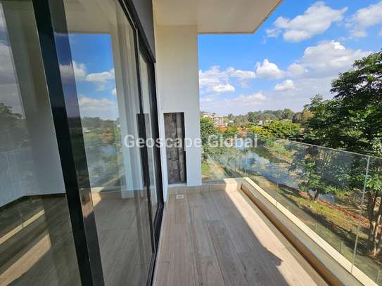 1 Bed Apartment with En Suite in Rosslyn image 1