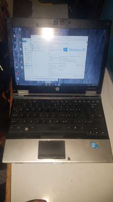 am selling an eliteprobook hp laptop corei5 image 2