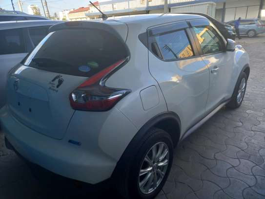 White Nissan Juke(mkopo accepted) image 5