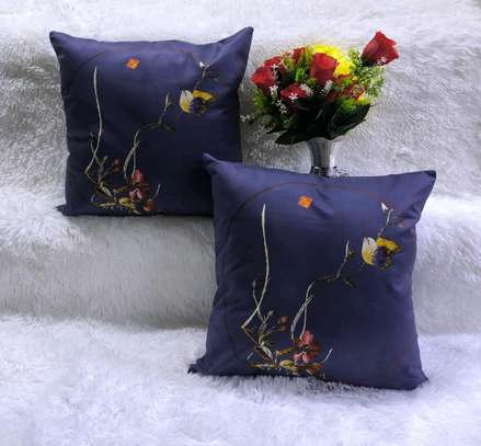 THROW PILLOW COVERS image 12