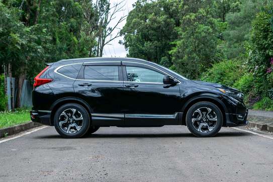 Honda CR-V Black color Hybrid 2018 model fully loaded image 6